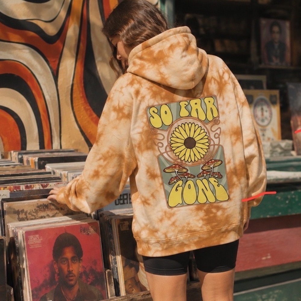 Empyre Medium Tie Dye Mushroom Graphic Hoodie